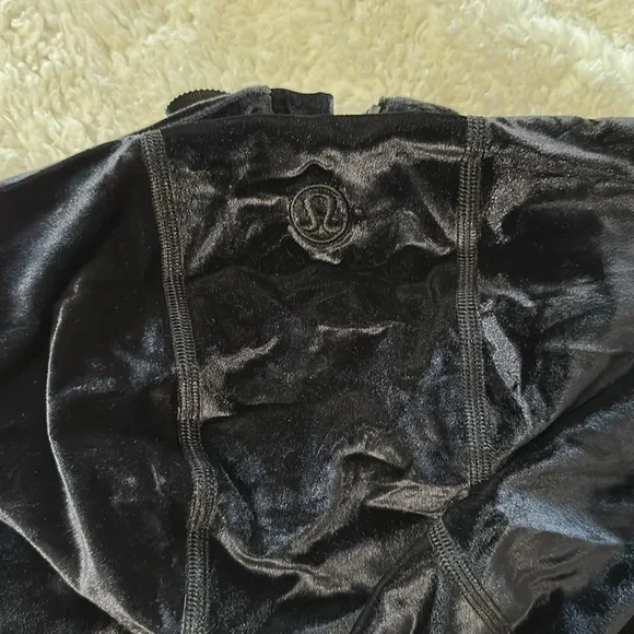 NEW! Lululemon Hooded Velvet Define Jacket - Picture 5 of 7